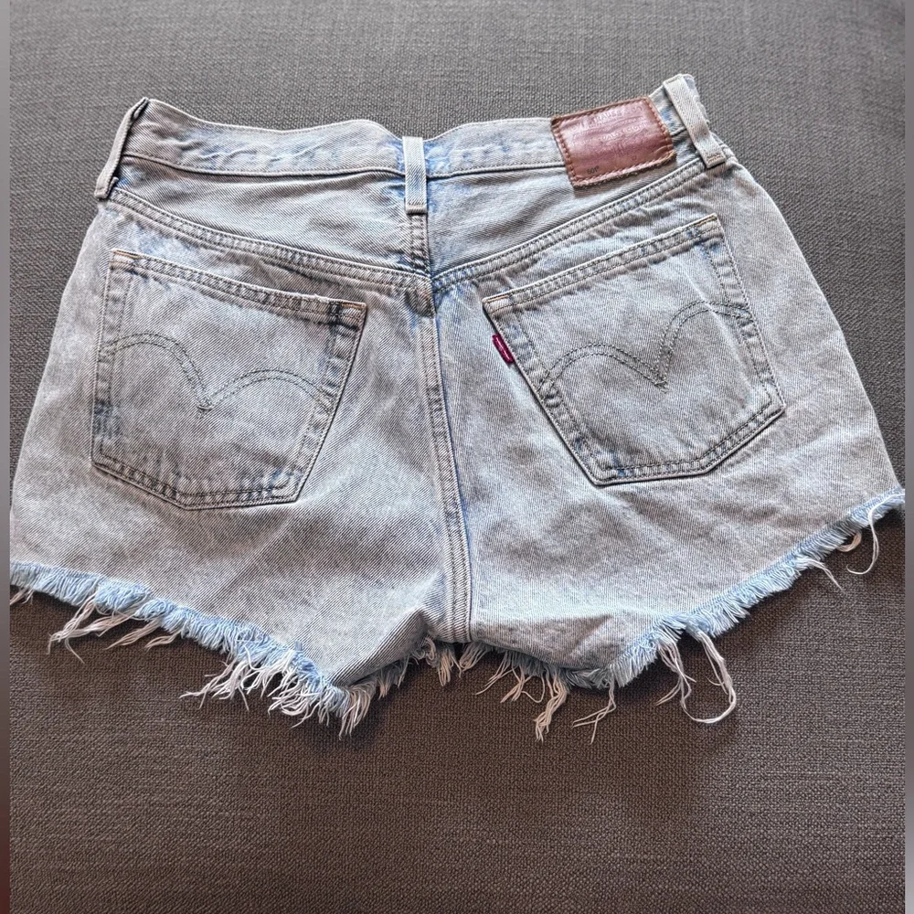 Levi’s 501 denim cutoff-free people - Picture 2 of 5